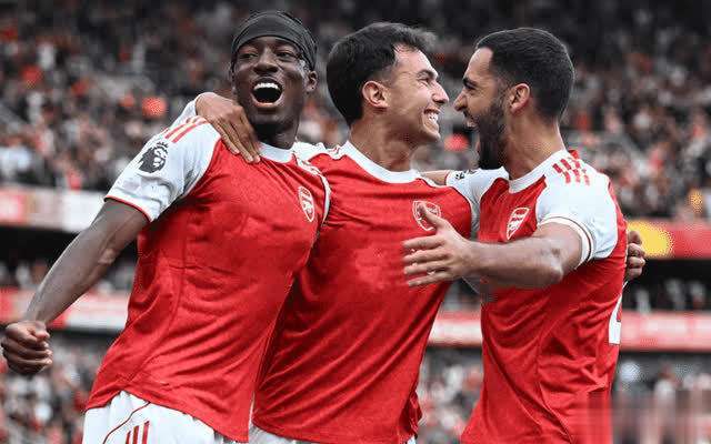 集结日社区盾焦点战，毕尔巴鄂竞技回应争议，话题不断，训练强度明显提升(防务新观察央视网)